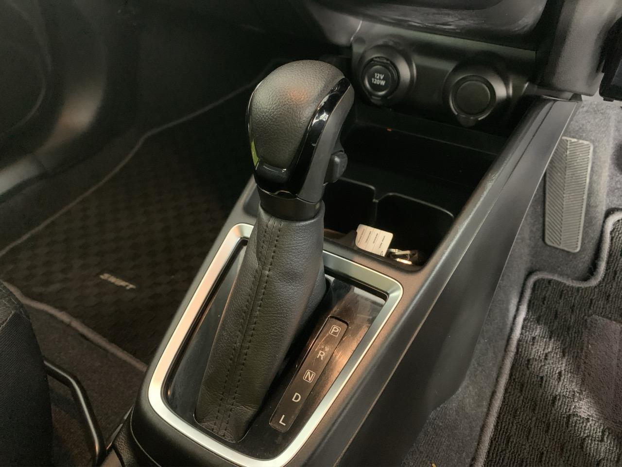 2017 Suzuki Swift Late Shape Hatchback HEATED SEATS + PUSH START + LOW KM