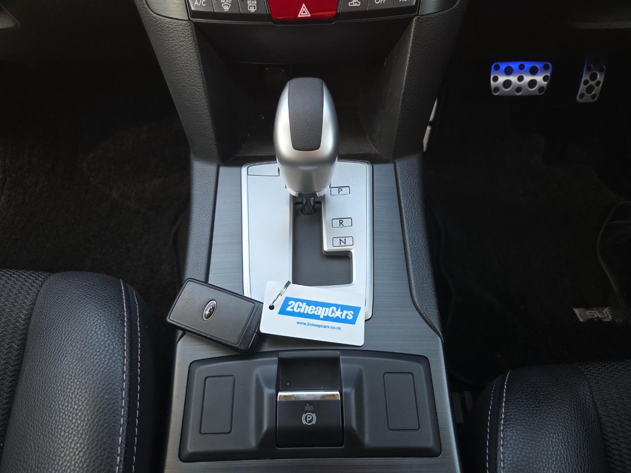 2012 Subaru Legacy AWD Station Wagon AWD + CRUISE CONTROL + PADDLE SHIFT