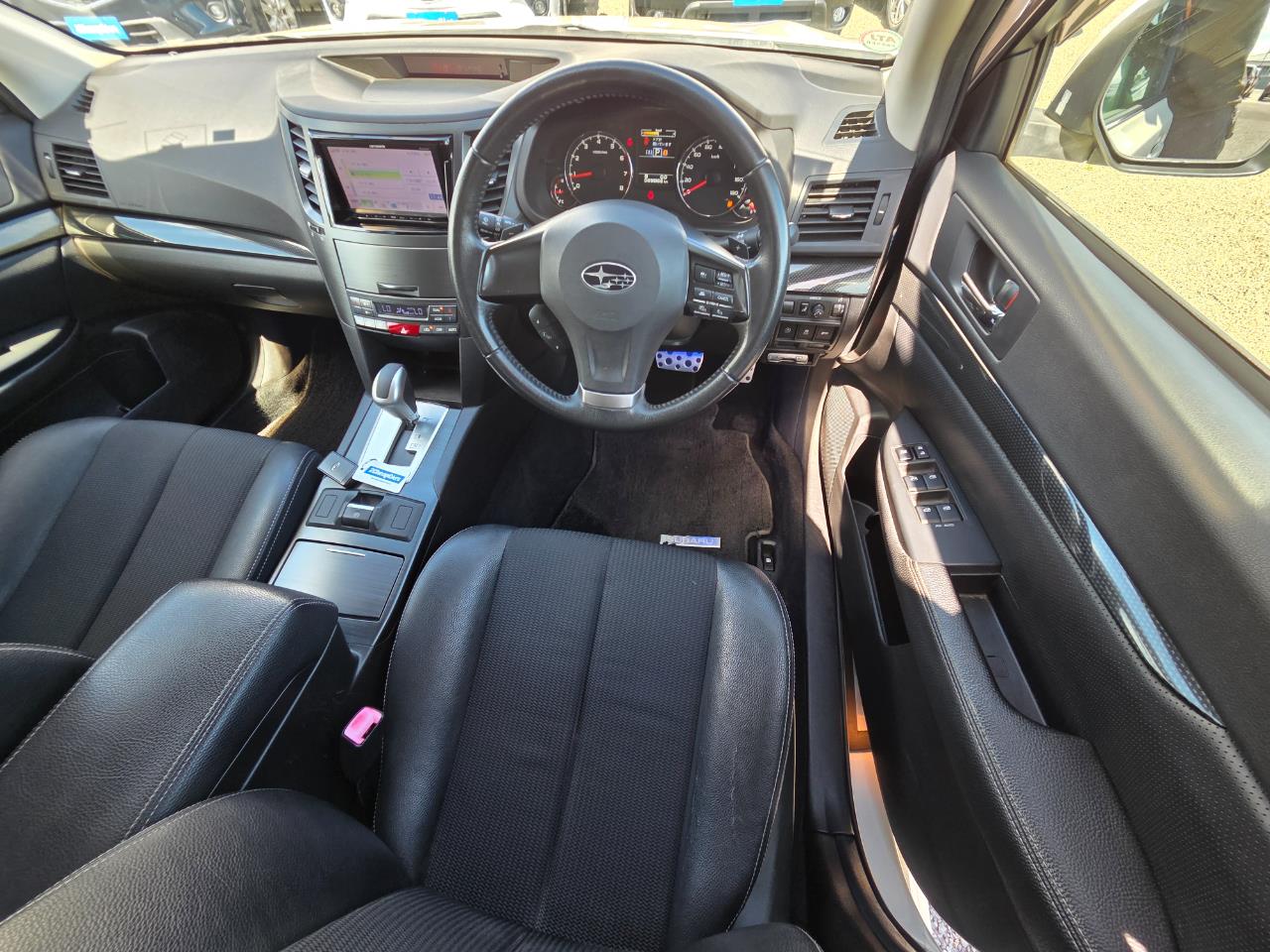 2012 Subaru Legacy AWD Station Wagon AWD + CRUISE CONTROL + PADDLE SHIFT