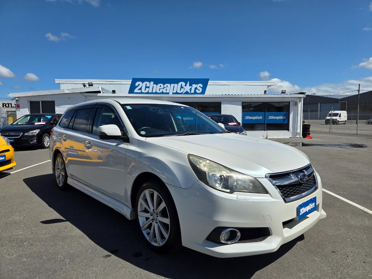 2012 Subaru Legacy AWD Station Wagon AWD + CRUISE CONTROL + PADDLE SHIFT