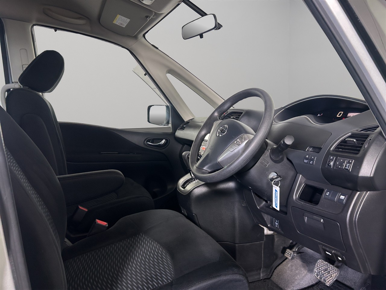 2013 Nissan Serena Hybrid 20X V SELECTION SAFETY S People Mover POWER SLIDING DOOR + AUTO LIGHTS + PUSH START