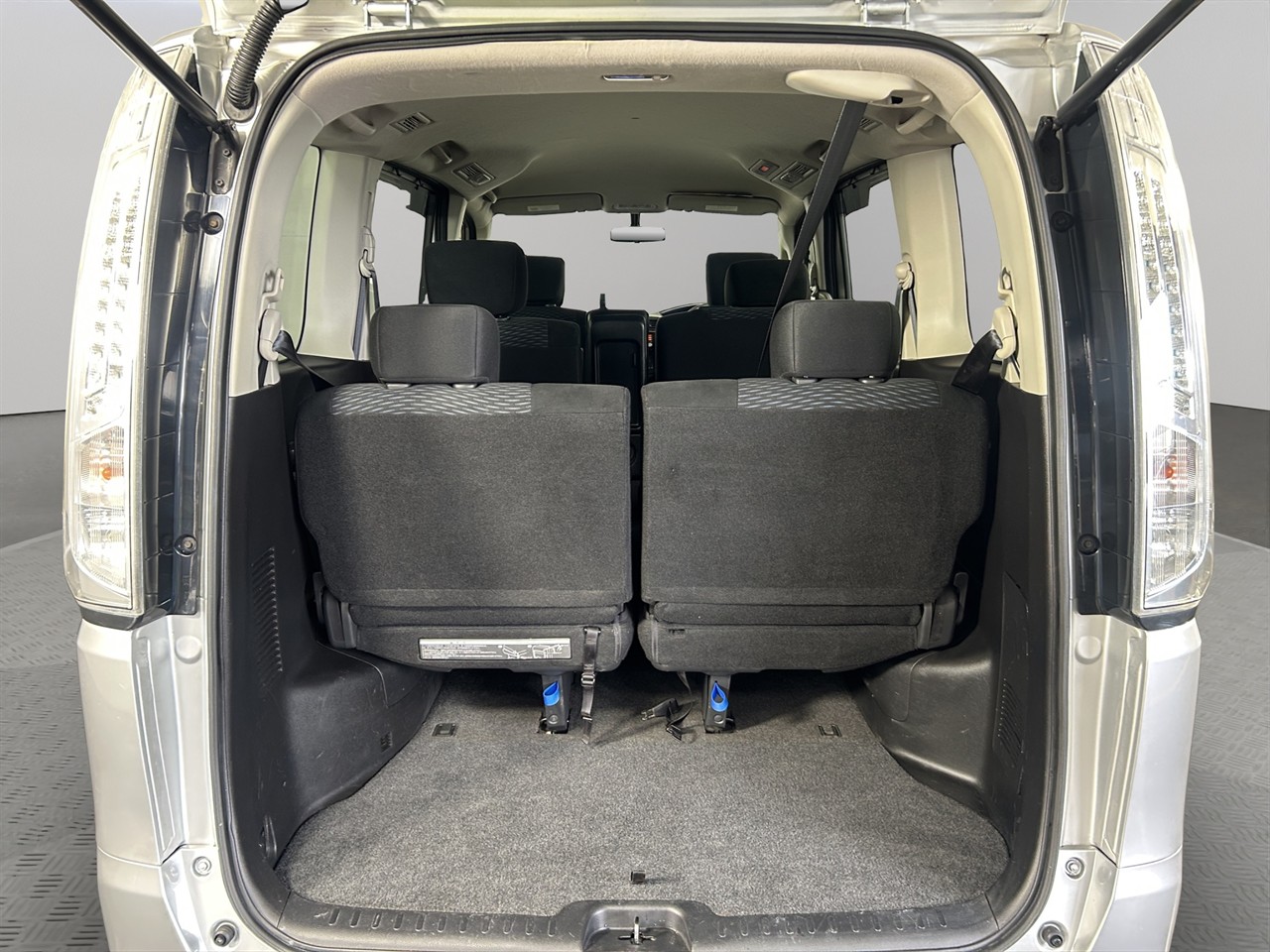 2013 Nissan Serena Hybrid 20X V SELECTION SAFETY S People Mover POWER SLIDING DOOR + AUTO LIGHTS + PUSH START