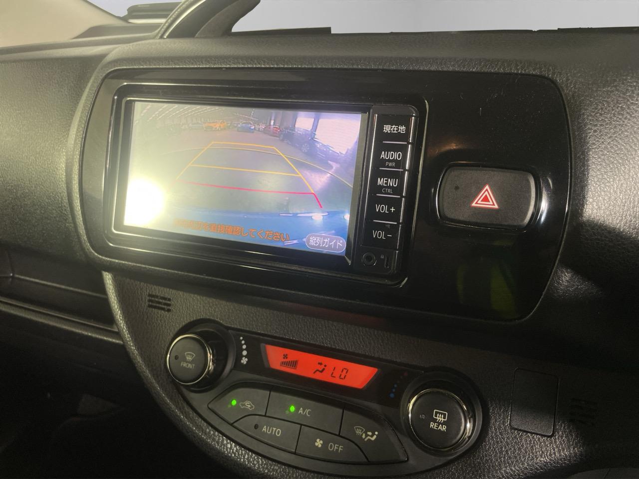 2017 Toyota Vitz YARIS HYBRID Hatchback REVERSING CAMERA + AUTO LIGHTS + PUSH BUTTON START