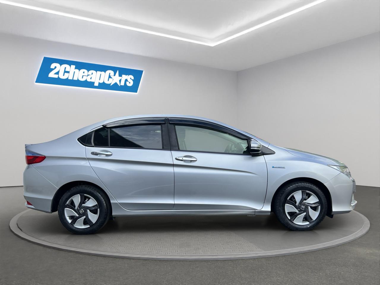 2015 Honda Grace Hybrid LX Sedan LOW KMS + CRUISE CONTROL + REVERSING CAMERA