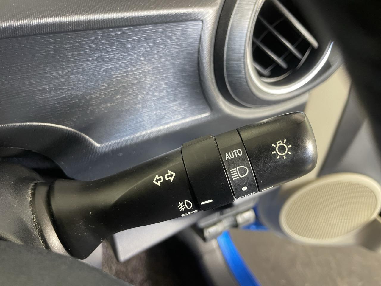 2013 Toyota Aqua G Hatchback LOW KMS + REVERSING CAMERA + PUSH BUTTON START