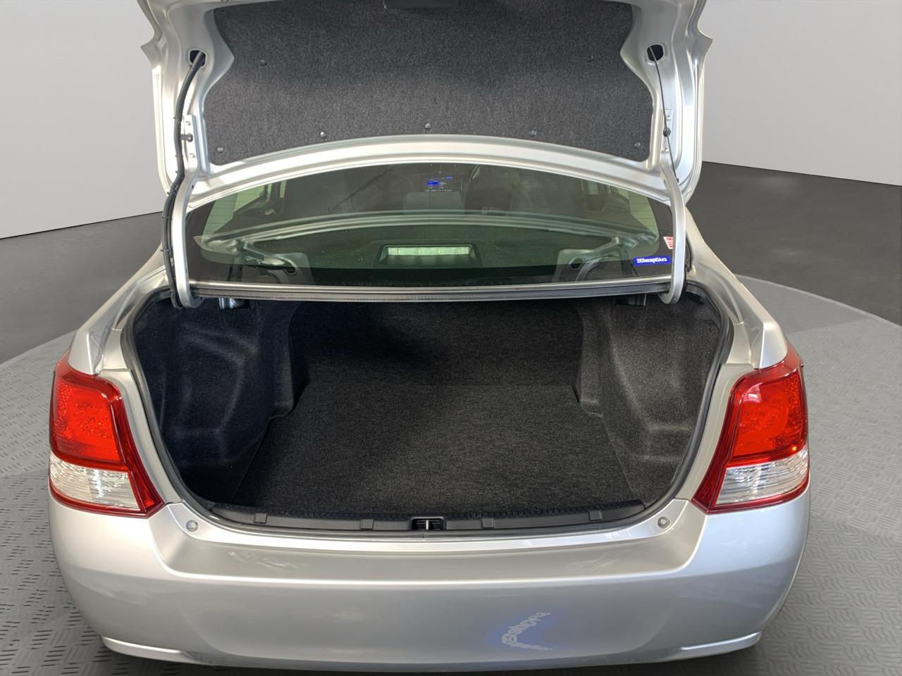 2014 Toyota Corolla Axio Hybrid Sedan REVERSING CAMERA + PUSH BUTTON START