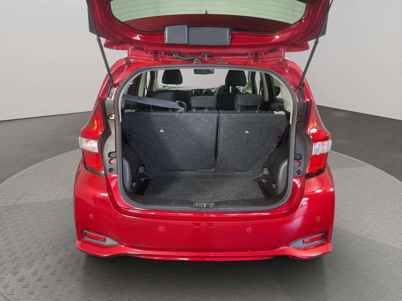 2017 Nissan Note e-power Hatchback LOW KMS + 360 DEGREE CAMERA + PARKING SENSORS