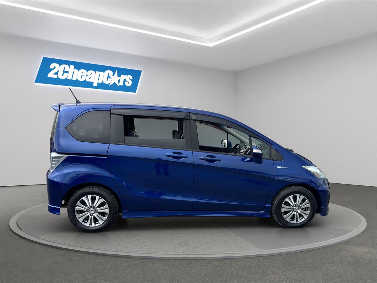 2012 Honda Freed Hybrid People Mover POWER SLIDING DOORS + REVERSING CAMERA