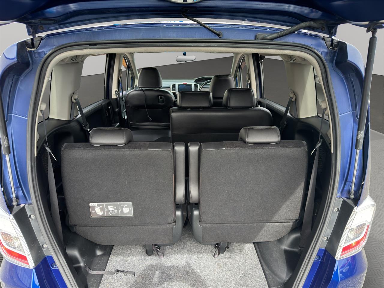 2012 Honda Freed Hybrid People Mover POWER SLIDING DOORS + REVERSING CAMERA