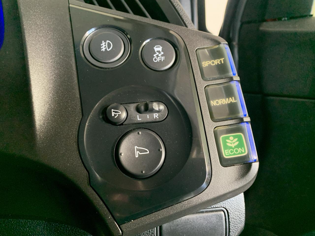 2013 Honda CR-Z Alpha Master Label Coupe PADDLE SHIFT + REVERSING CAMERA + CRUISE CONTROL