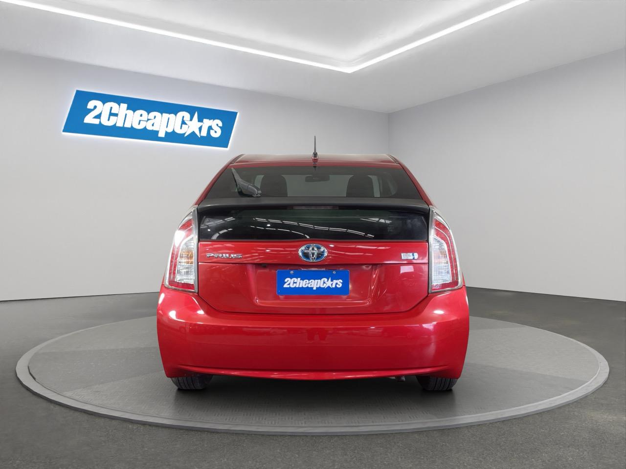 2013 Toyota Prius S Hatchback REVERSING CAMERA + AUTO LIGHTS + PUSH START