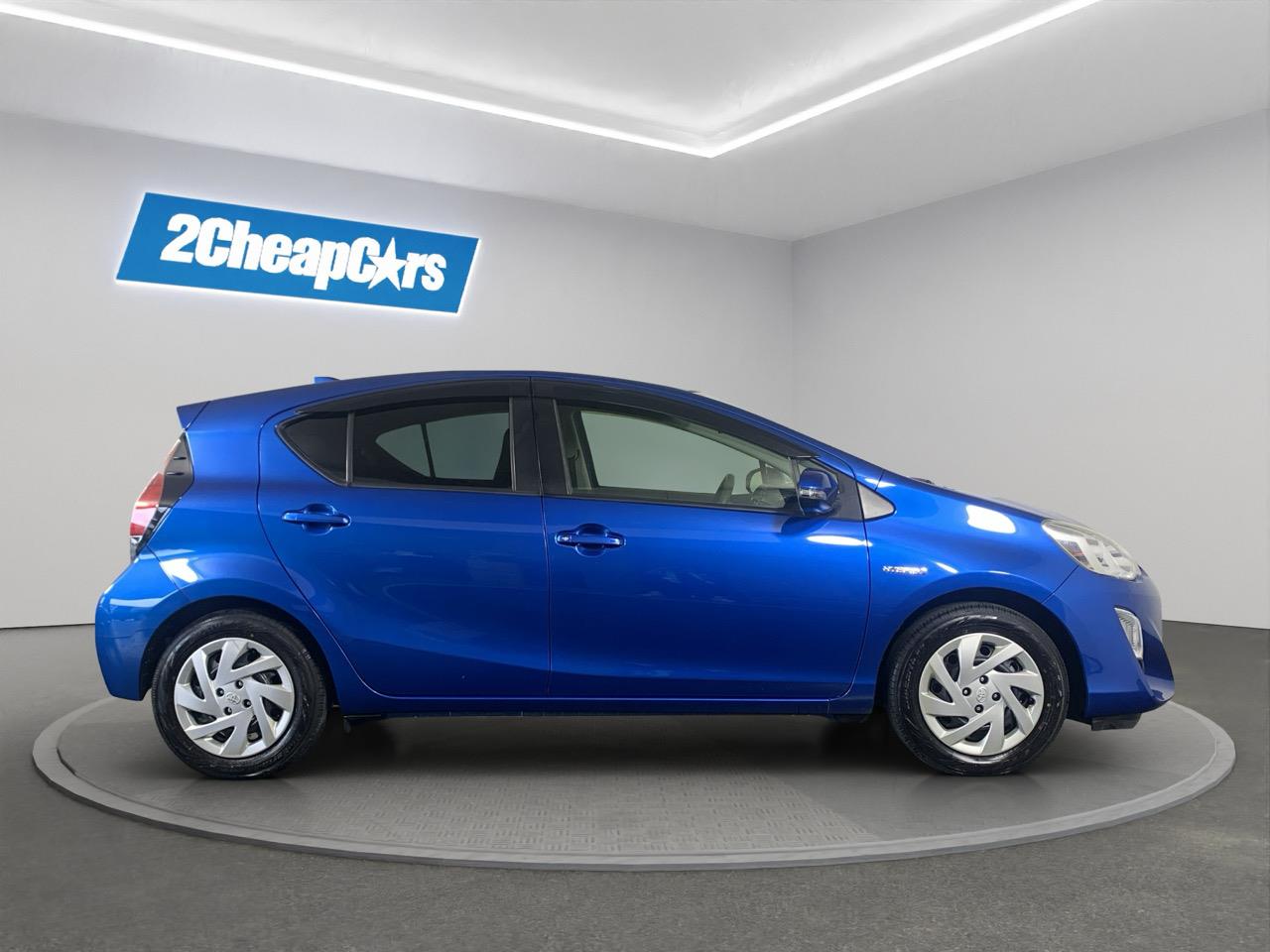 2015 Toyota Aqua Facelift Model G Hatchback REVESING CAMERA + PUSH SRART + AUTO LIGHTS