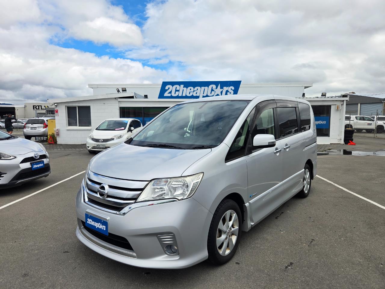2012 Nissan Serena Hybrid Highway Star People Mover