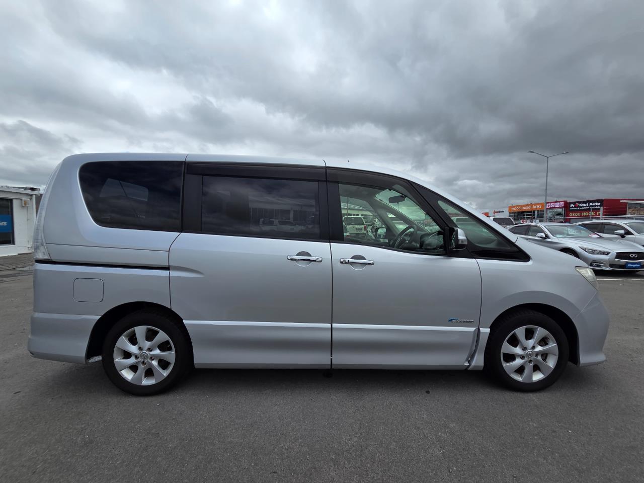 2012 Nissan Serena Hybrid Highway Star People Mover REVERSING CAMERA + POWER SLIDING DOOR