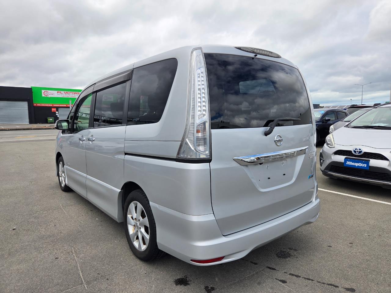 2012 Nissan Serena Hybrid Highway Star People Mover REVERSING CAMERA + POWER SLIDING DOOR