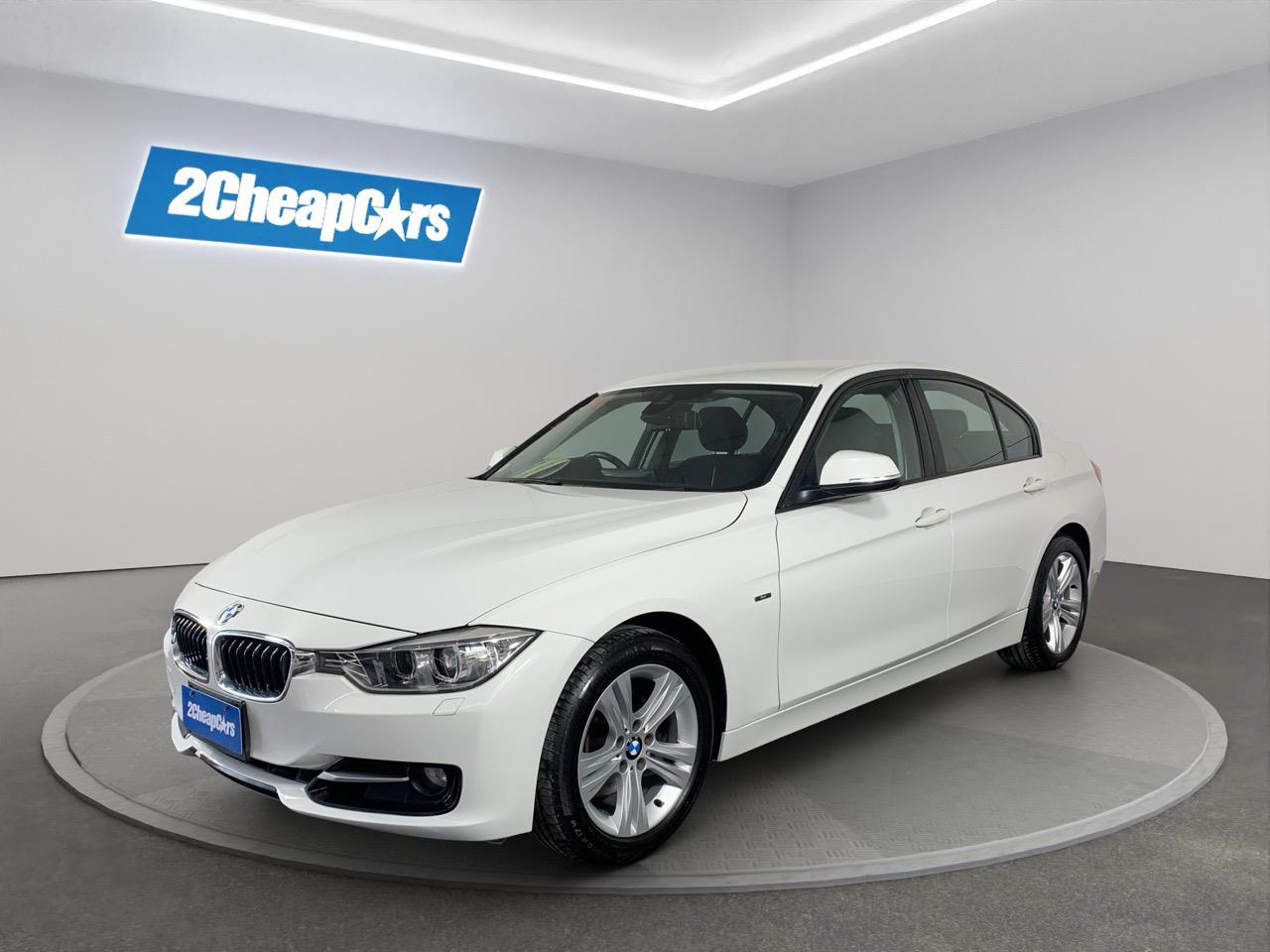 2013 BMW 320i  Sedan