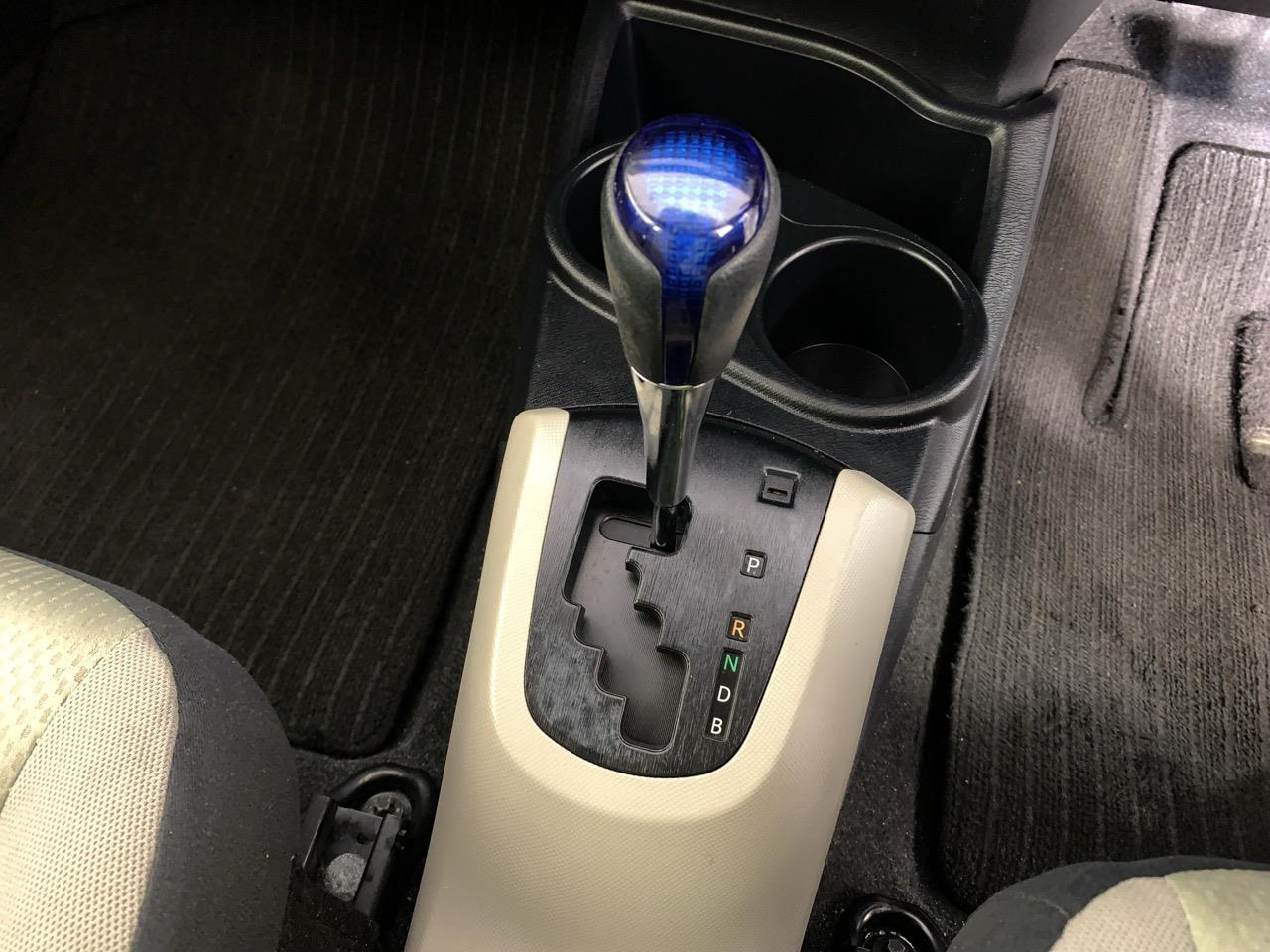 2014 Toyota Aqua S Hatchback GREAT FUEL EFFICIENCY