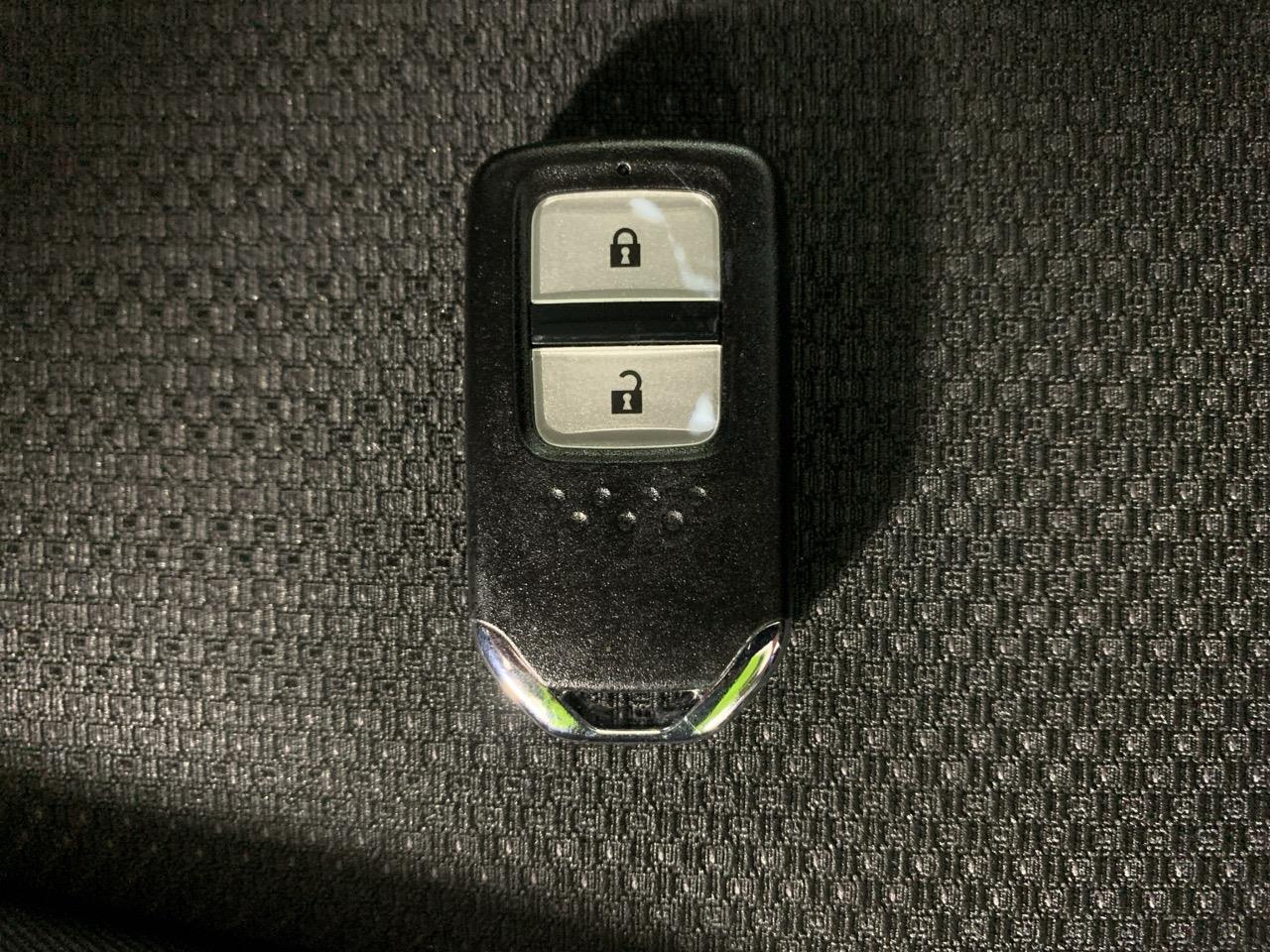 2015 Honda Vezel HYBRID X RV/SUV REVESING CAMEIA + CRUISE CONTROL + AUTO LIGHTS