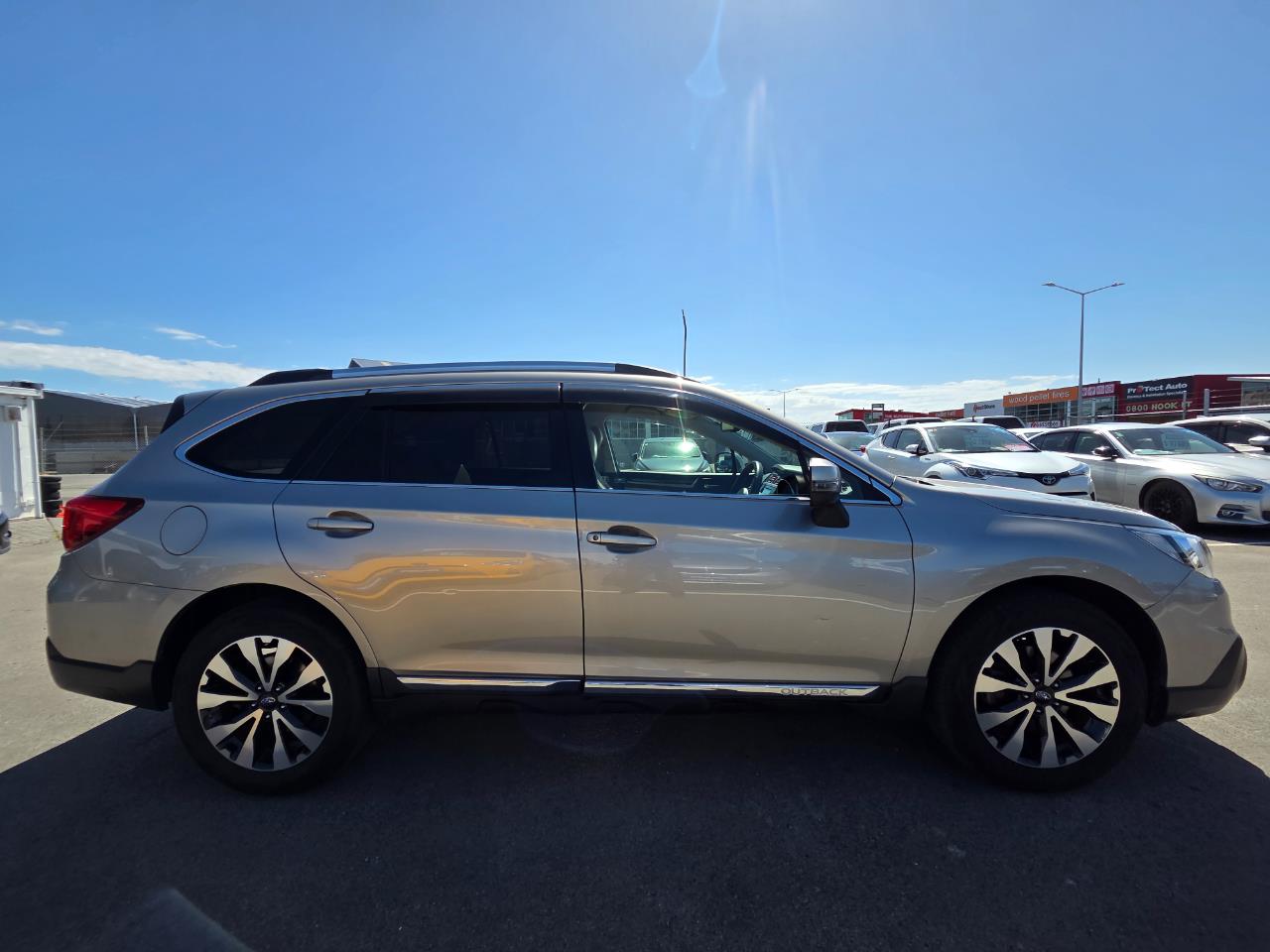 2016 Subaru OUTBACK AWD RV/SUV AWD + EYE SIGHT SYSTEM + REVERSING CAMERA