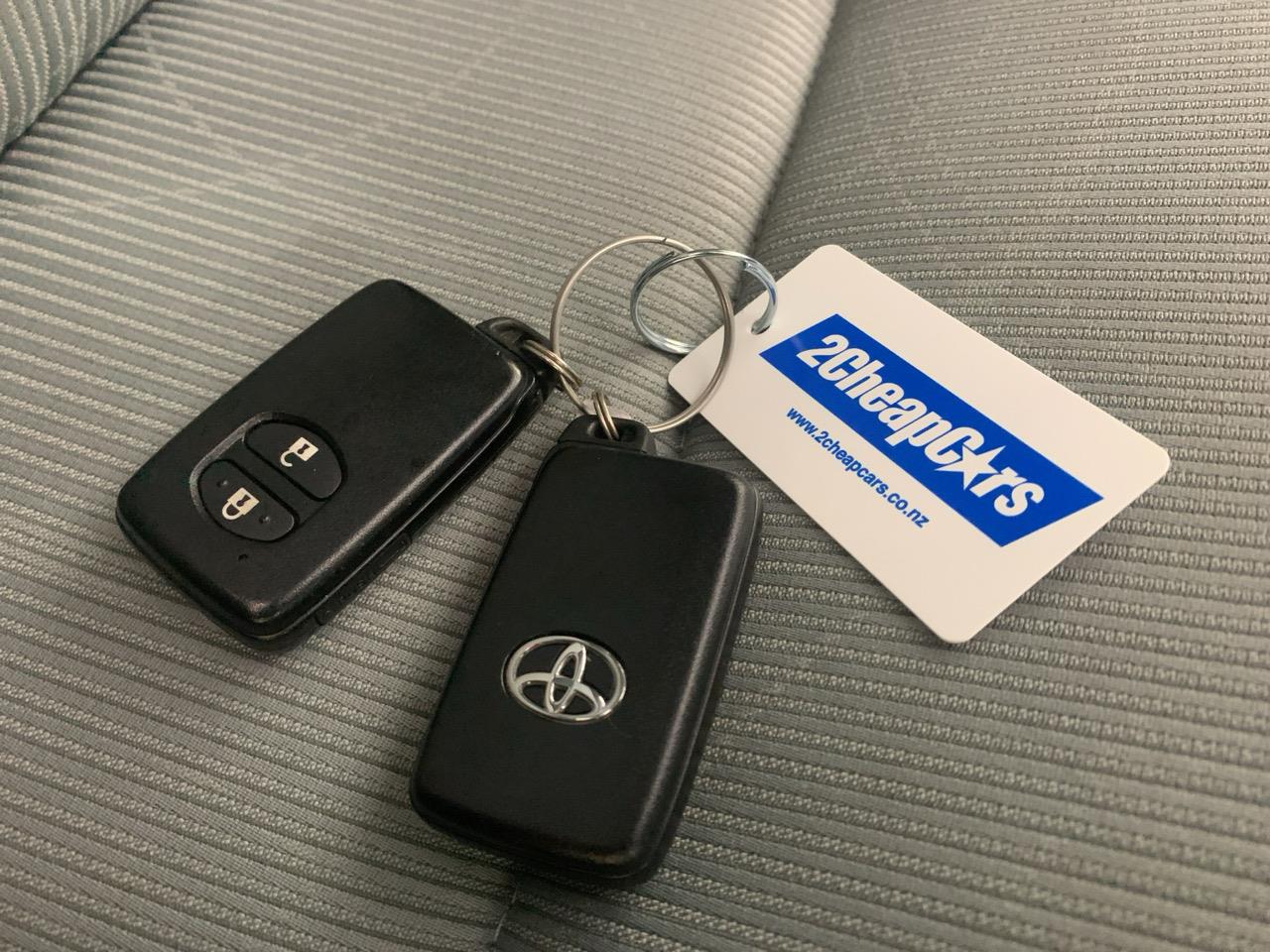 2012 Toyota Aqua S Hatchback LOW KMS + AUTO LIGHTS + REVERSING CAMERA