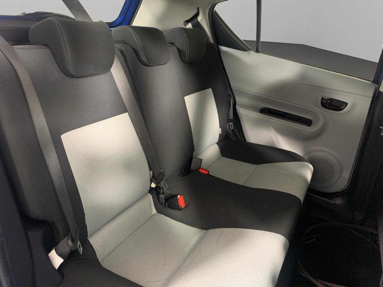 2012 Toyota Aqua S Hatchback LOW KMS + AUTO LIGHTS + REVERSING CAMERA