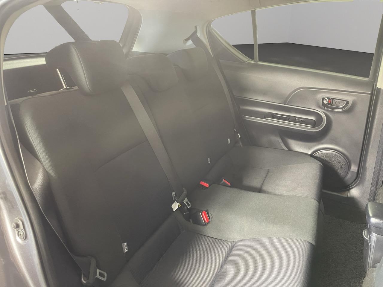 2015 Toyota Aqua Facelift Model S Hatchback AUTO LIGHTS + PUSH BUTTON START