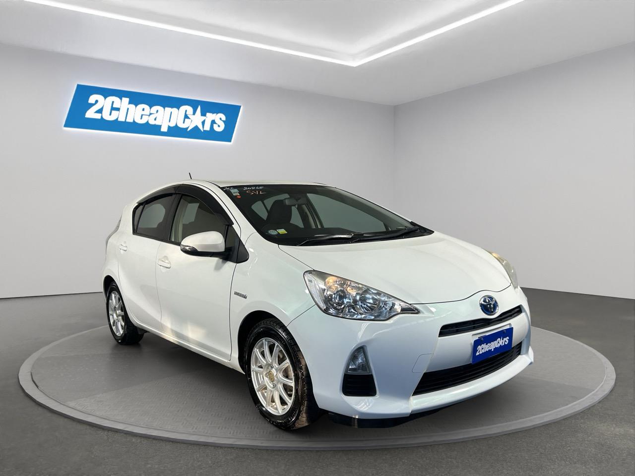 2013 Toyota Aqua G Hatchback SMART KEY + AUTO LIGHTS + FUEL EFFICIENCY