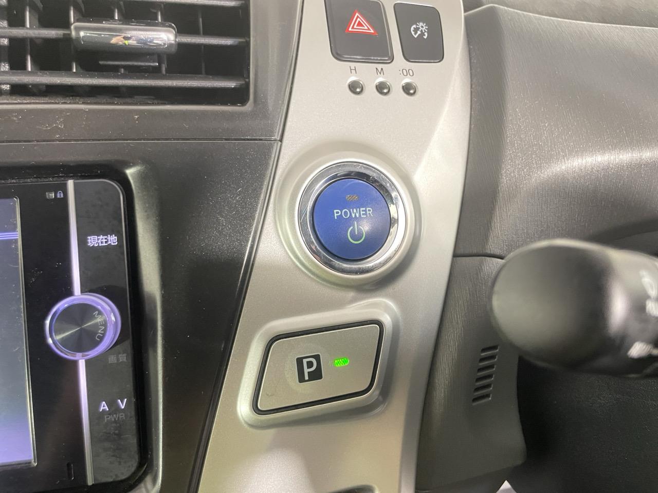 2013 Toyota Prius Alpha S Touring Selection Station Wagon LOW KM + REVERSING CAMERA + PUSH SRART