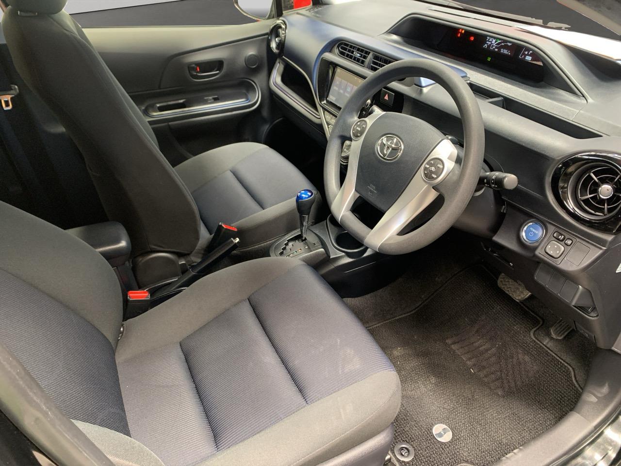 2017 Toyota Aqua Facelift Model S Hatchback REVERSING CAMERA + PUSH BUTTON START + AUTO LIGHTS