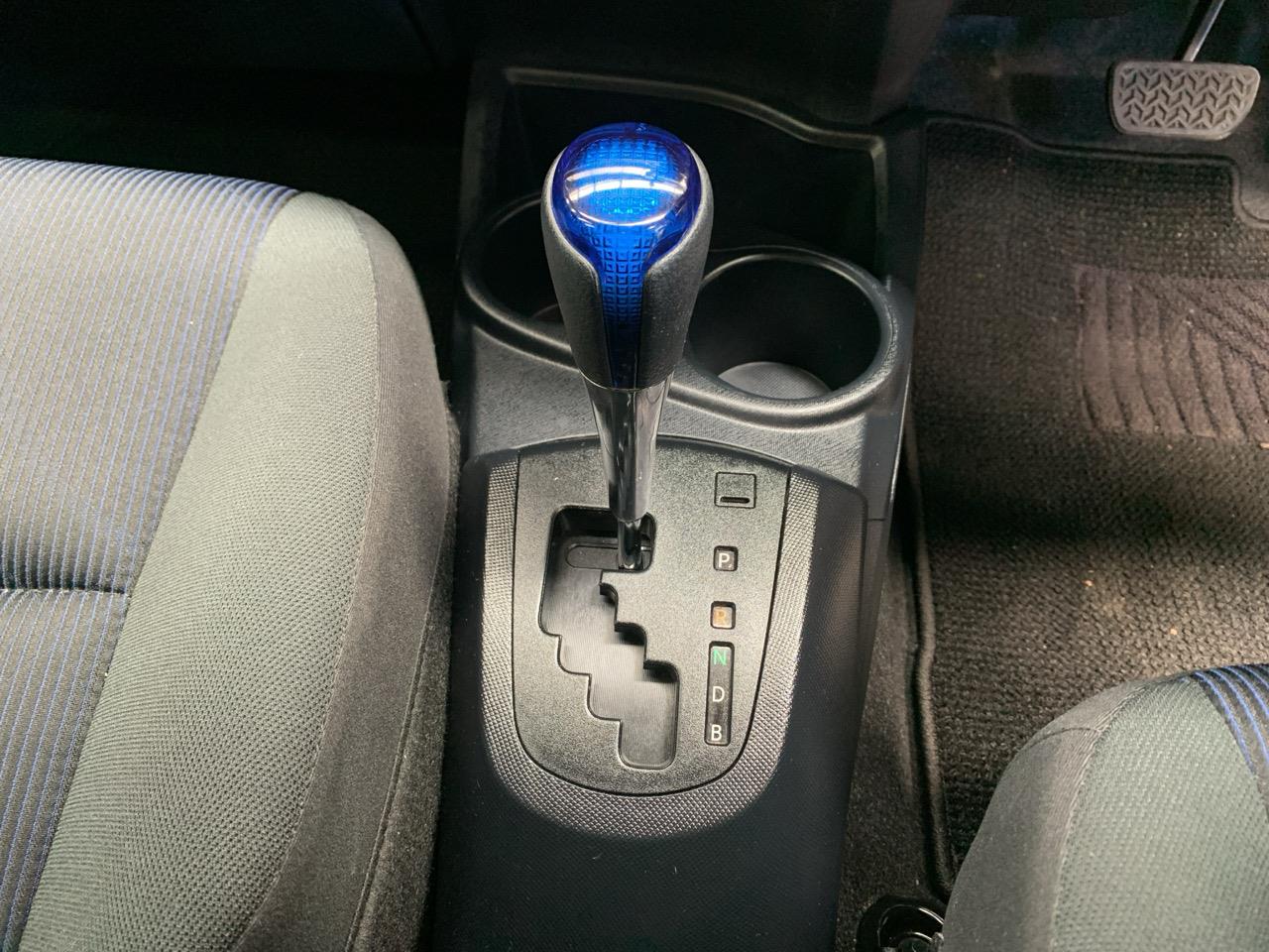 2017 Toyota Aqua Facelift Model S Hatchback REVERSING CAMERA + PUSH BUTTON START + AUTO LIGHTS