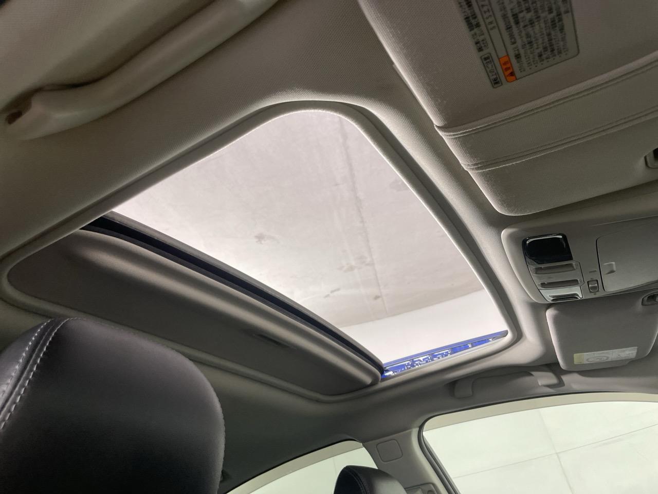 2015 Subaru Legacy B4 EYESIGHT AWD Sedan AWD + EYE SIGHT SYSTEM + SUNROOF