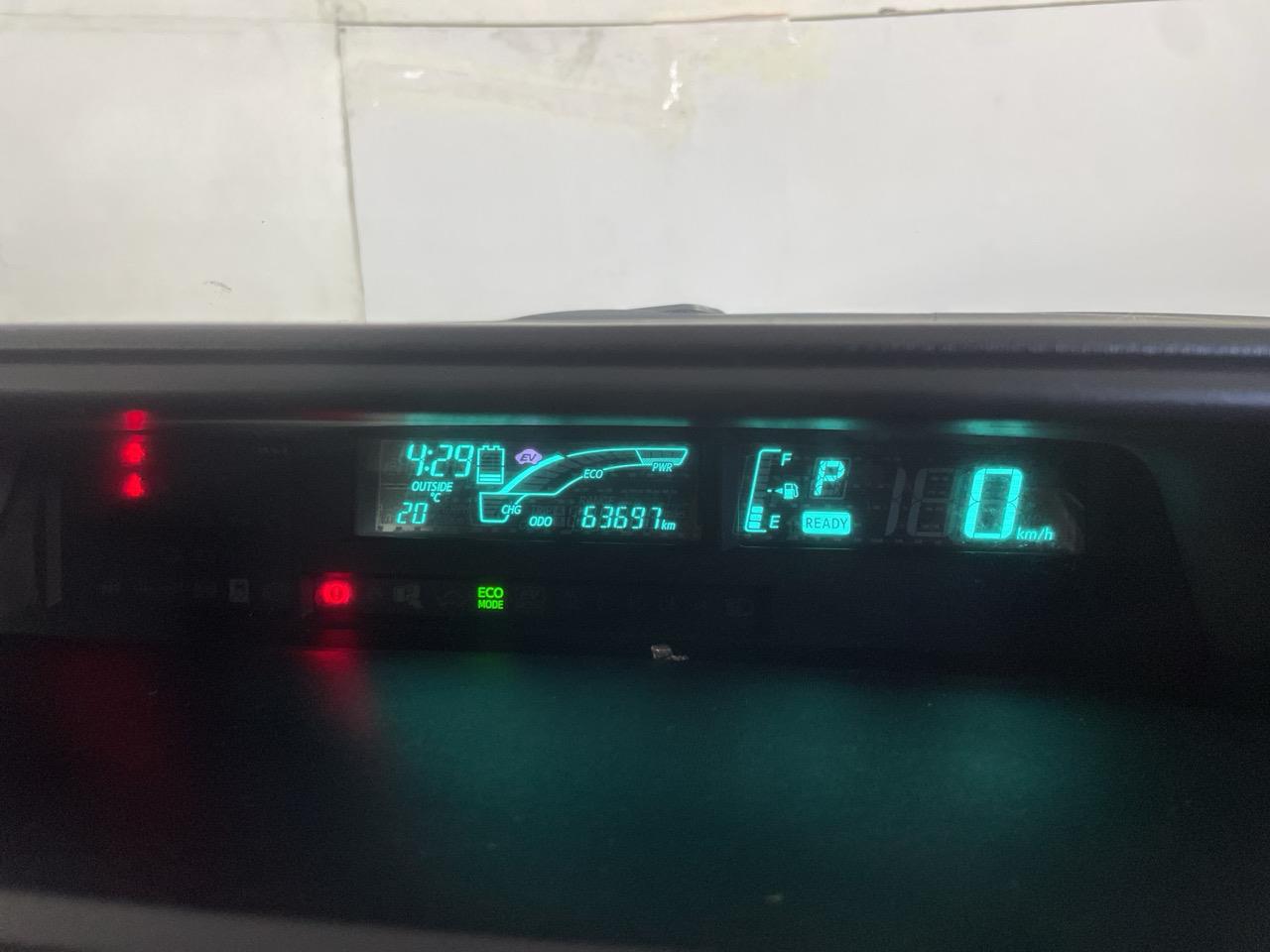 2012 Toyota Aqua G Hatchback REVERSING CAMERA + PARKING SENSORS