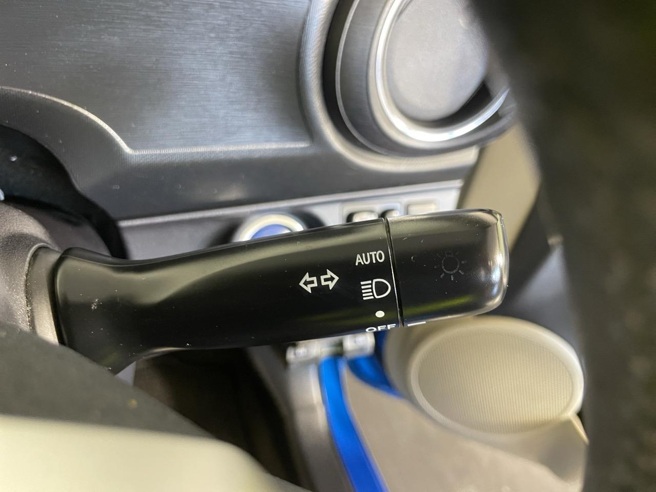 2012 Toyota Aqua G Hatchback REVERSING CAMERA + PARKING SENSORS