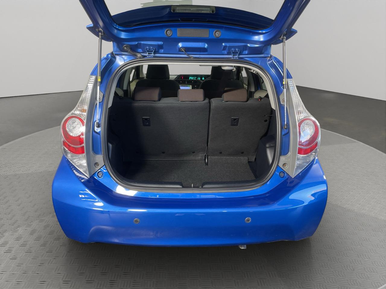 2012 Toyota Aqua G Hatchback REVERSING CAMERA + PARKING SENSORS