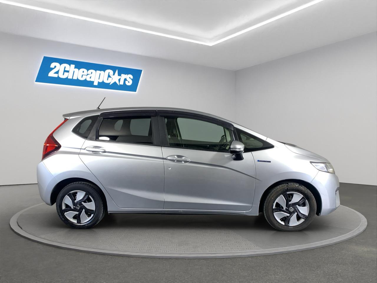 2015 Honda Fit Jazz Hybrid New Shape Hatchback REVERSING CAMERA + PUSH BUTTON START