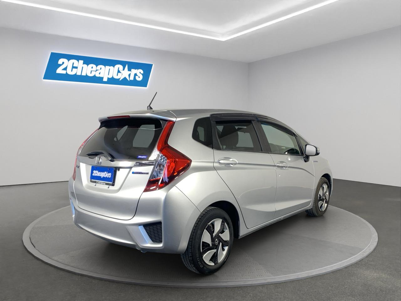 2015 Honda Fit Jazz Hybrid New Shape Hatchback REVERSING CAMERA + PUSH BUTTON START