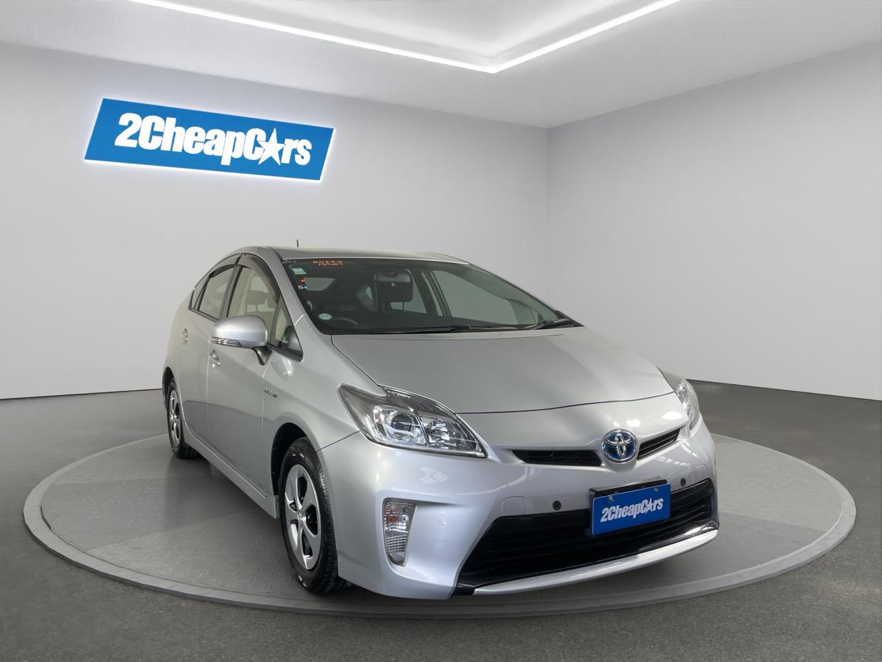 2013 Toyota Prius S Station Wagon REVERSING CAMERA + PARKING SENSORS