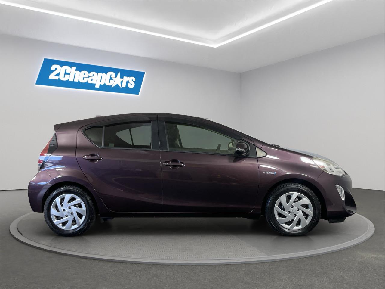 2015 Toyota Aqua Facelift Model S Hatchback LOW KM + HEATED SEAT + GREAT FUEL EFFICIENCY