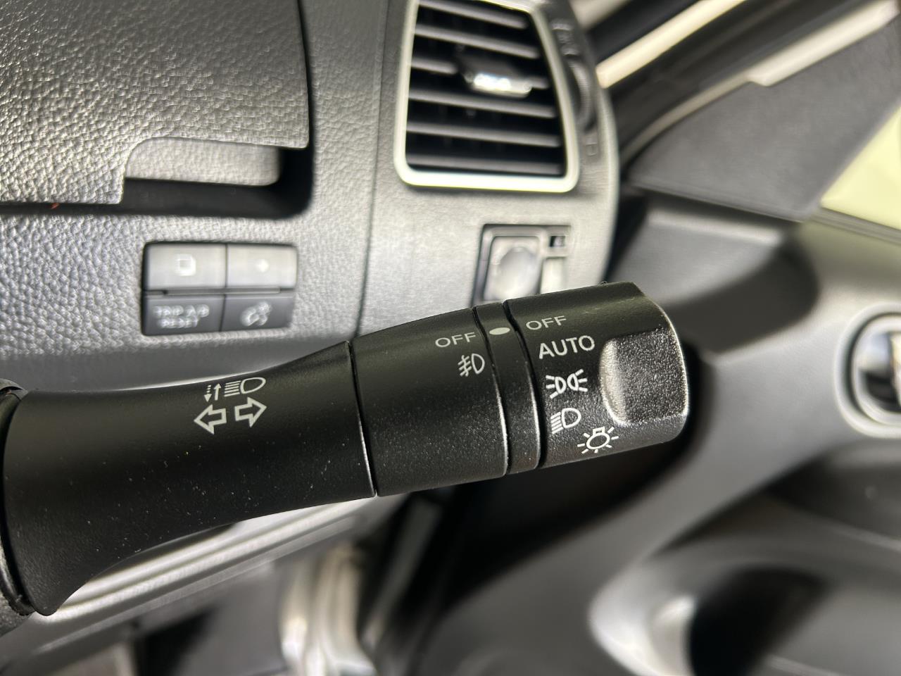 2013 Nissan Serena Hybrid Highway Star People Mover POWER SLIDING DOOR + REVERSING CAMERA + ALLOYS