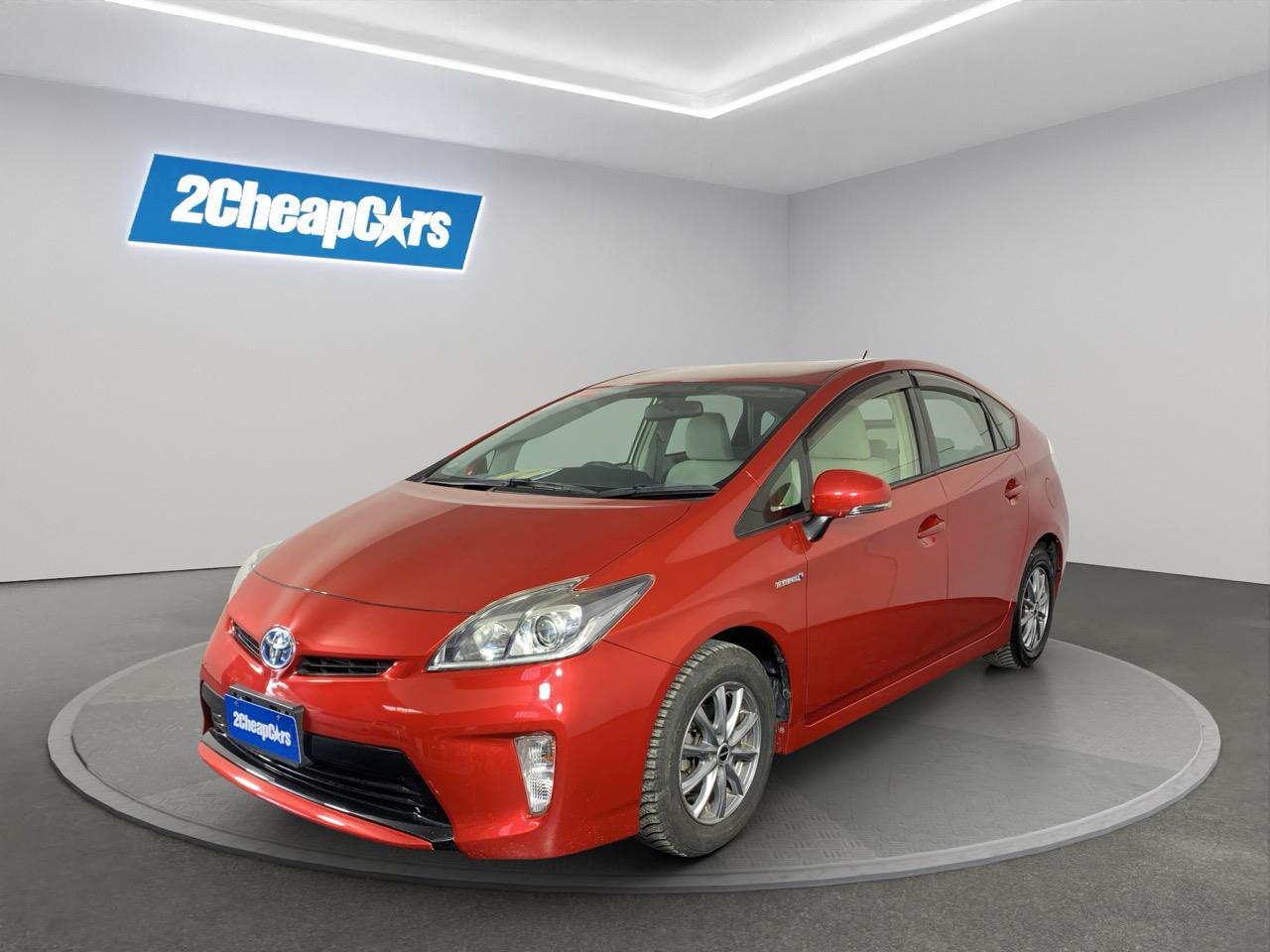 2014 Toyota Prius Hybrid Hatchback
