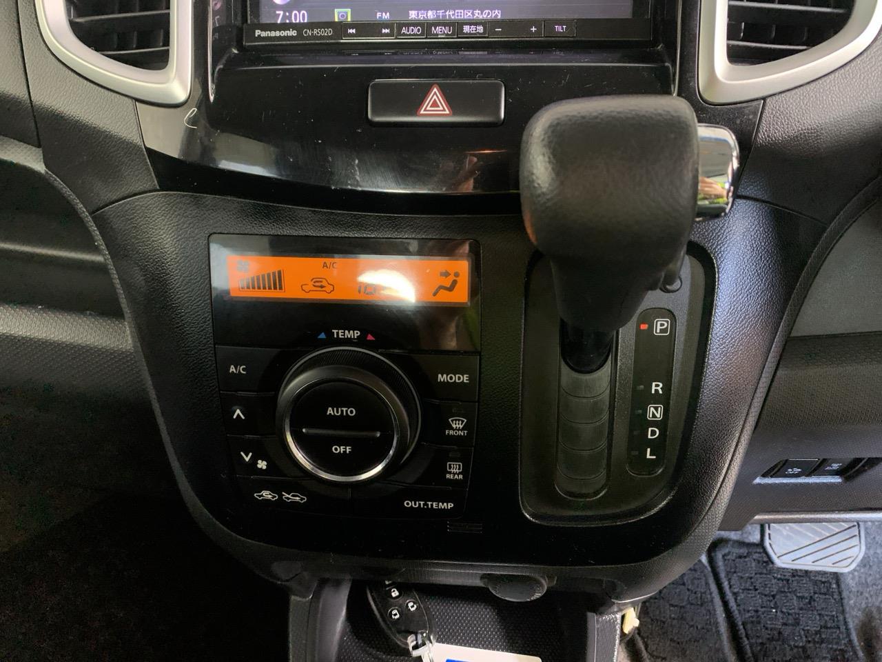 2014 Suzuki Solio S-DJE Hatchback CRUISE CONTROL + POWER SLIDING DOOR + AUTO LIGHTS