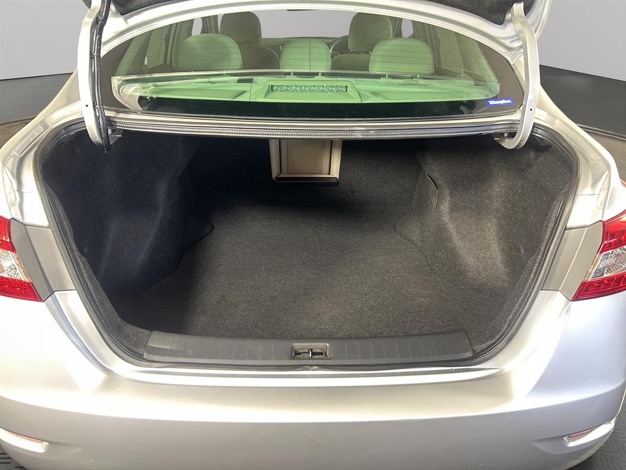 2013 Nissan Sylphy BLUEBIRD Sedan AUTO LIGHTS + PUSH BUTTON START