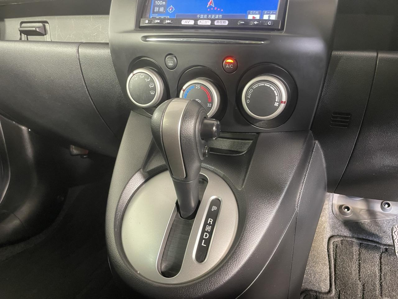 2013 Mazda Demio 2 SkyActive Hatchback REVERSING CAMERA + AUTO LIGHTS