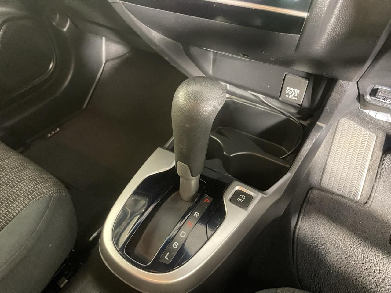 2015 Honda Fit Jazz New Shape Hatchback REVERSING CAMERA + PUSH START + GREAT SPACE