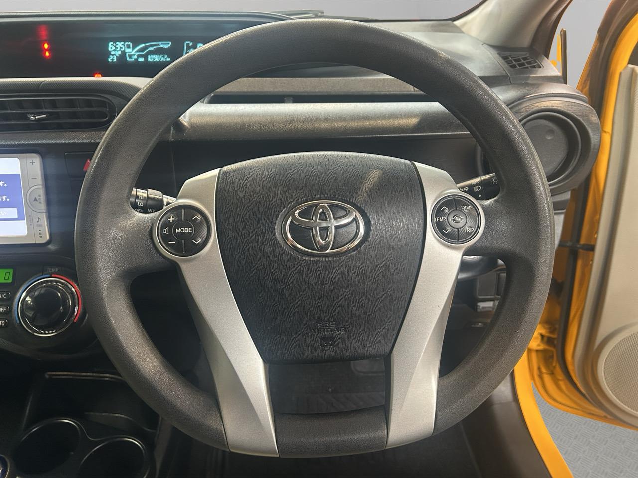 2014 Toyota Aqua S Hatchback PUSH BUTTON START + AUTO LIGHTS + REVERSING CAMERA