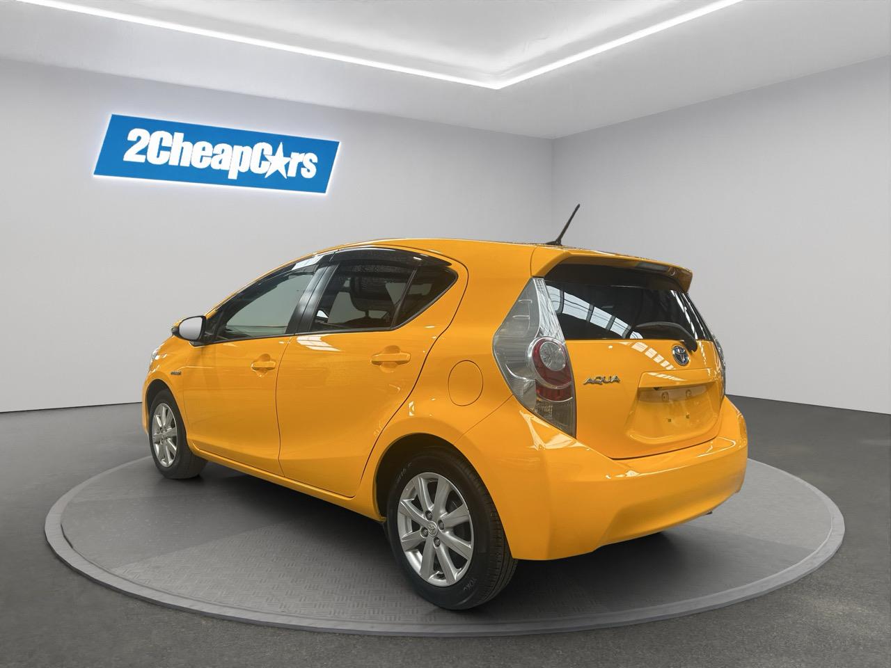 2014 Toyota Aqua S Hatchback PUSH BUTTON START + AUTO LIGHTS + REVERSING CAMERA