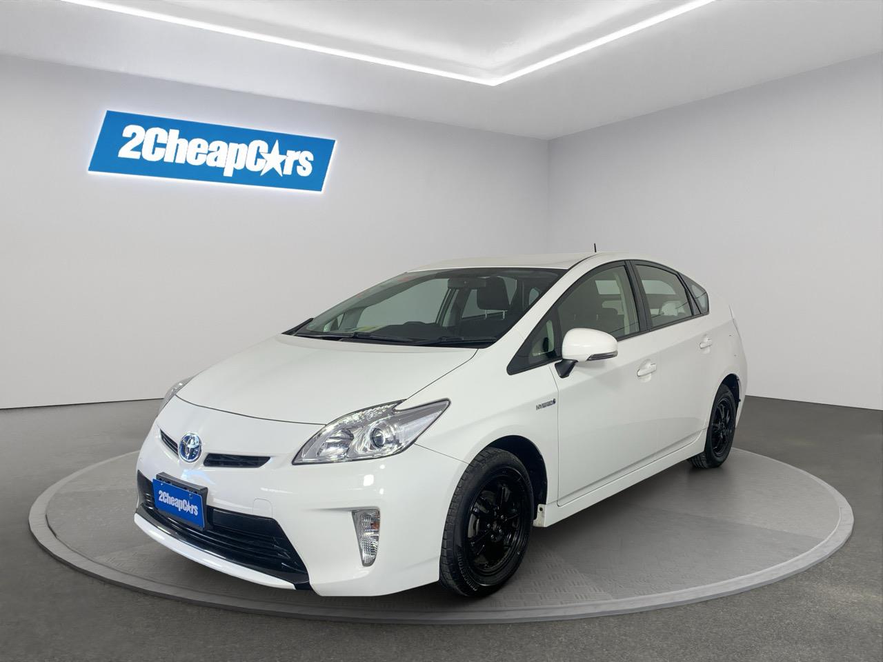 2015 Toyota Prius Hybrid Hatchback