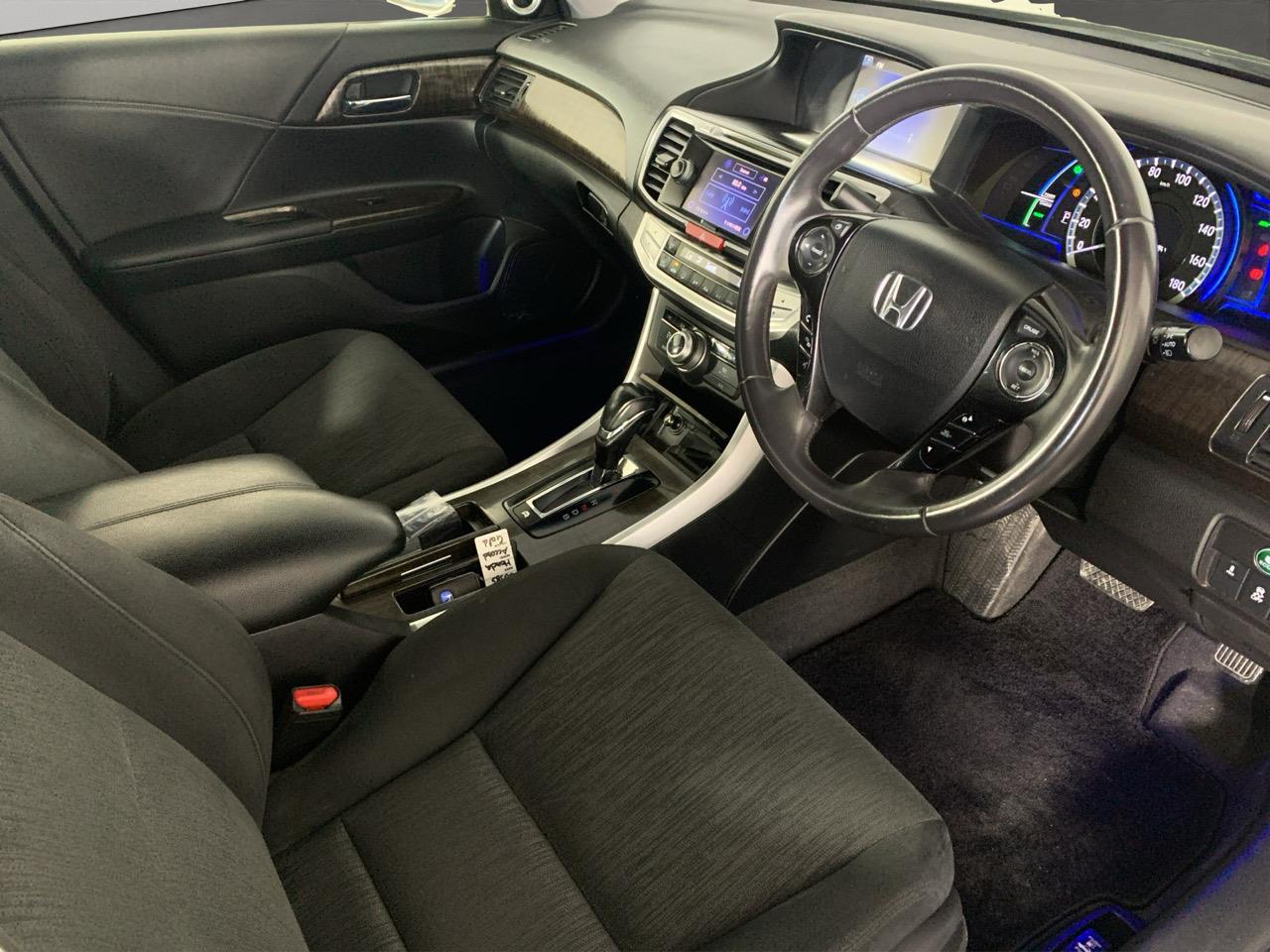 2013 Honda Accord HYBRID LX Sedan CRUISE CONTROL + POWER ADJUSTMENT SEATS