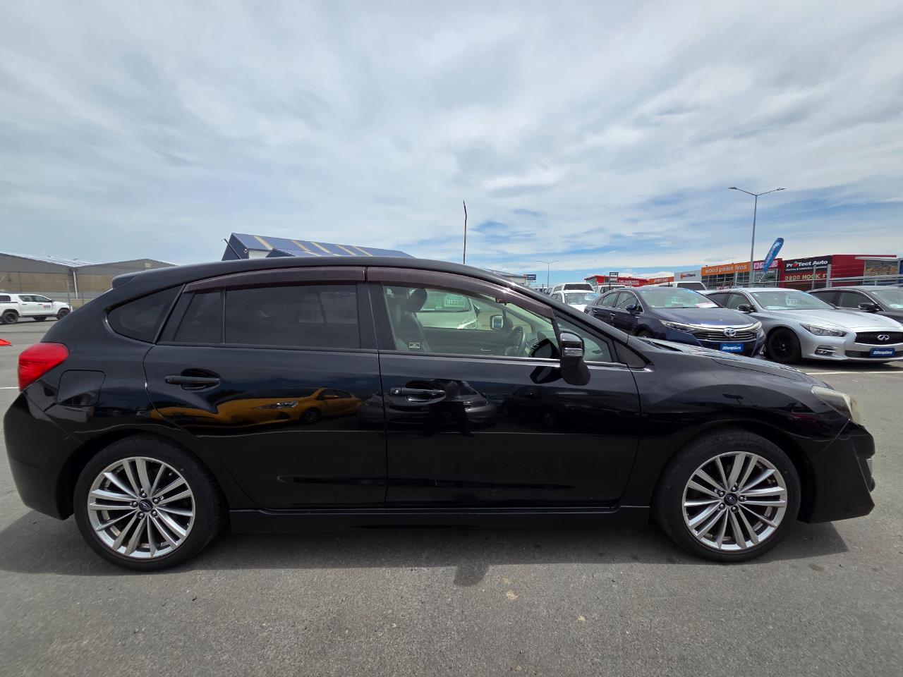 2015 Subaru Impreza 2.0i AWD Hatchback AWD + CRUISE CONTROL + AUTO LIGHTS