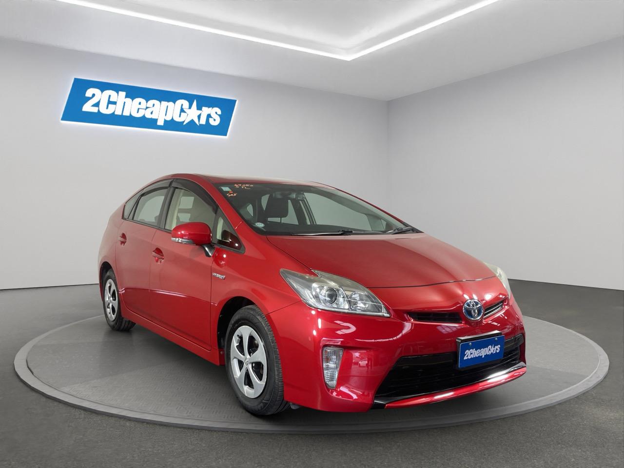 2012 Toyota Prius S Hatchback REVERSING CAMERA + AUTO LIGHTS + PUSH BUTTON START